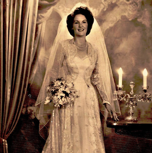 Renee Pearce Photo 5