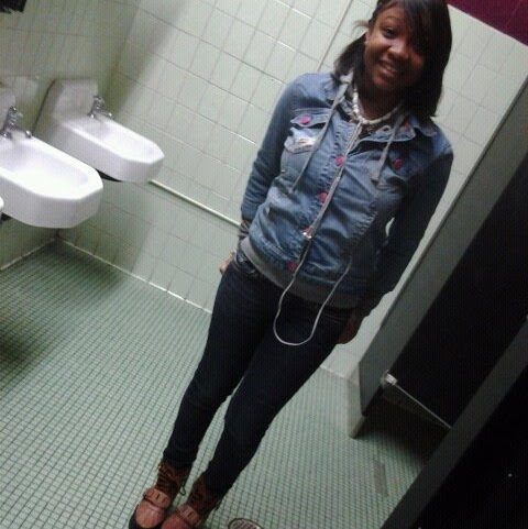 Joyce Barnes Photo 17