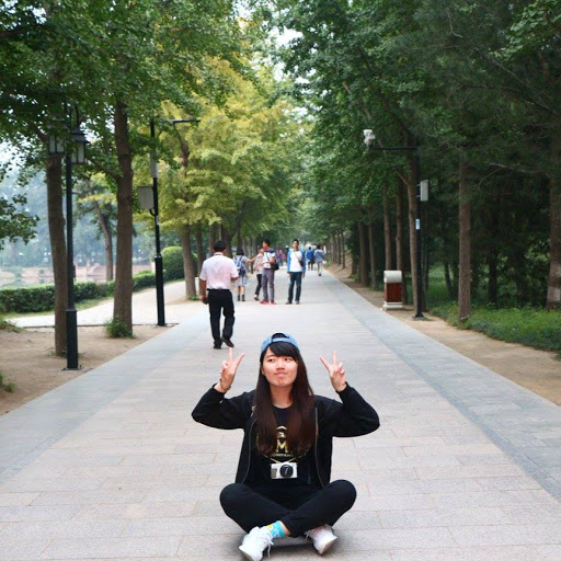 Frances Lin Photo 11