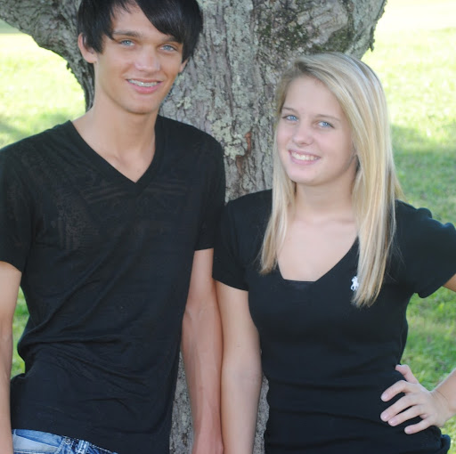 Alyssa Mitchell Photo 14