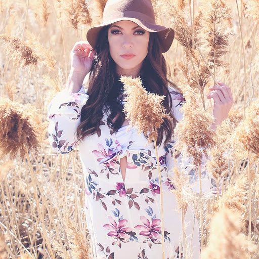 Sylvia Warren Photo 35