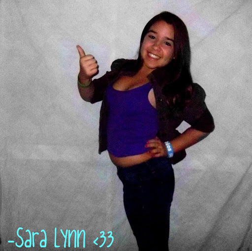 Sara Martinez Photo 23