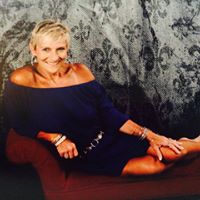 Rose Sutton Photo 19