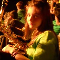 Sarah Ramos Photo 16