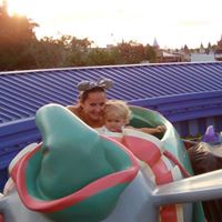 Sarah Kendrick Photo 37