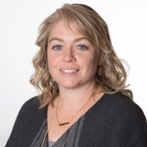 Aimee Gilbert Photo 31