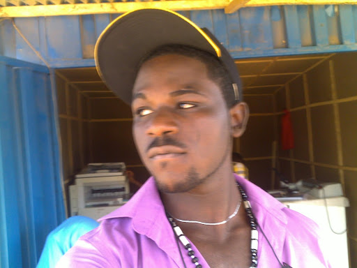 Moses Aaron Photo 15