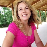 Theresa Robertson Photo 33