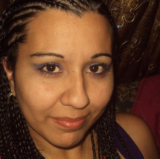 Elizabeth Monge Photo 11