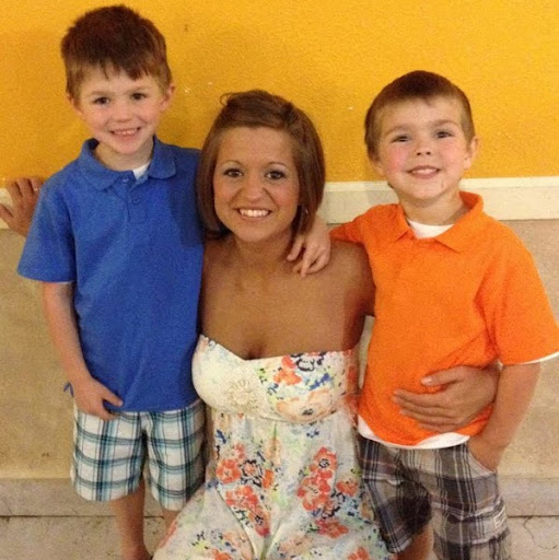 Stephanie Pruitt Photo 37