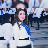 Dani Cisneros Photo 7
