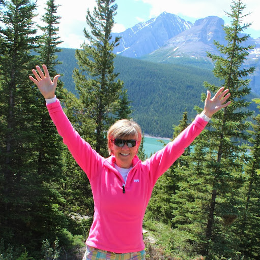 Elaine Hutchinson Photo 19