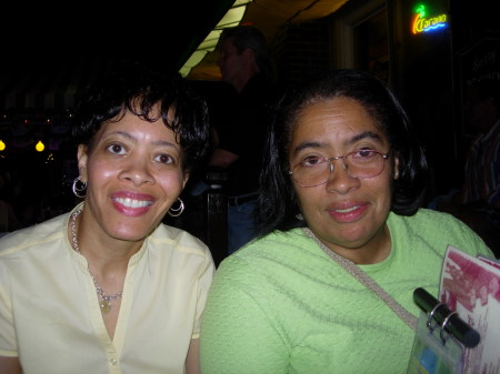 Alicia Reeves Photo 21