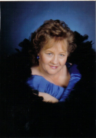 Maria Andrews Photo 26