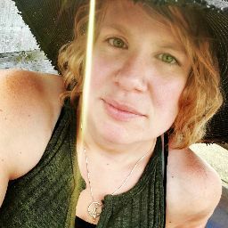 Christine Mayer Photo 35