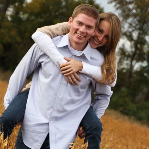 Melinda Adams Photo 10