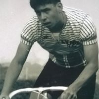 Julian Adams Photo 18
