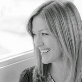 Angela Schmidt Photo 37