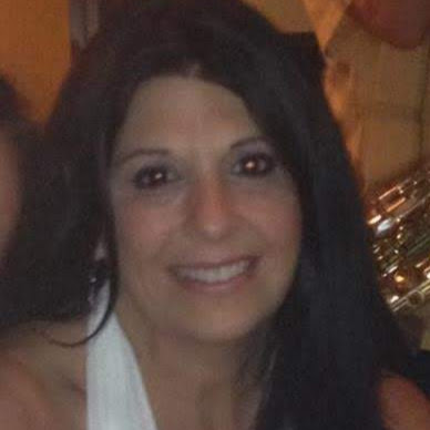Denise Perry Photo 13