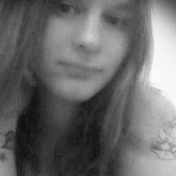 Tiffany Higgins Photo 16