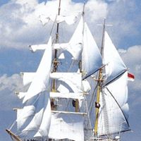 Lucinda Harris Photo 15