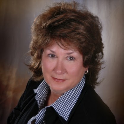 Teresa Lang Photo 9