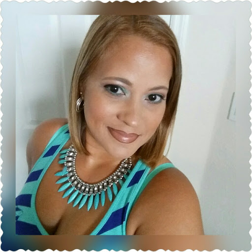 Jeannette Gonzalez Photo 26