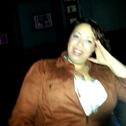 Denise Reyes Photo 26