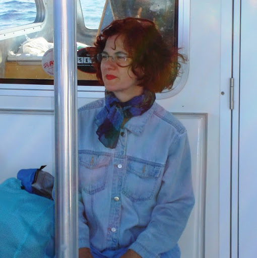Andrea Robbins Photo 23