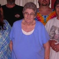 Rebecca Howden Photo 1