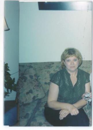 Linda Hale Photo 27