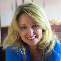 Sandra Sharpe Photo 23