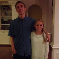 Jennifer Hollingsworth Photo 22