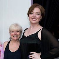 Catherine Hull Photo 16