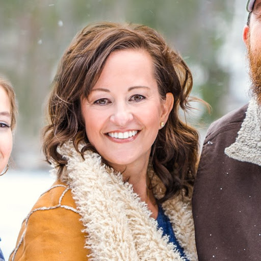 Erin Schultz Photo 20