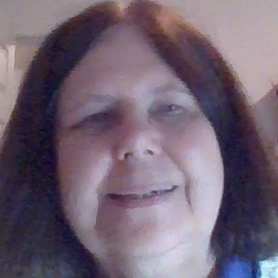 Karen Roberts Photo 45