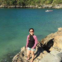 Renee Reyes Photo 14