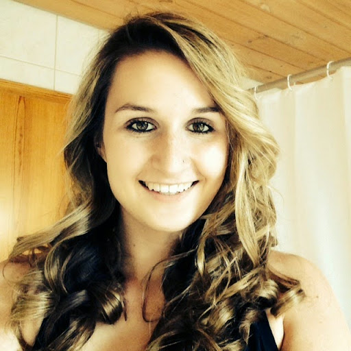 Theresa Fischer Photo 36