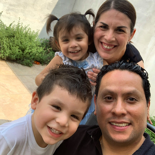 Carlos Dominguez Photo 8