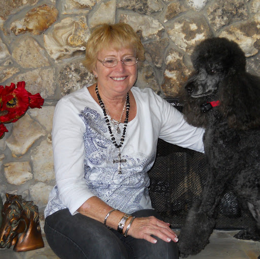 Linda Donahue Photo 26