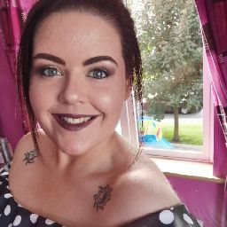 Joanna Gallagher Photo 4