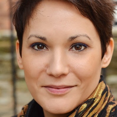 Tracy Caswell Photo 3