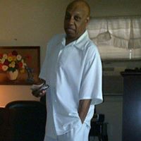Lester Roberts Photo 20