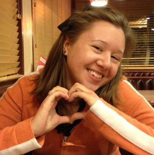 Emily Mooney Photo 8