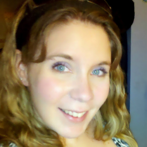 Julie Sweeney Photo 25