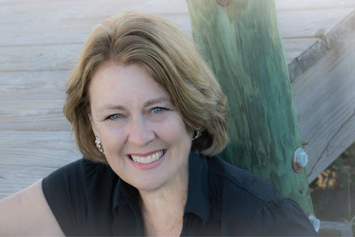 Eileen Ward Photo 17