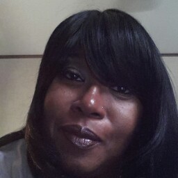 Andrea Floyd Photo 15