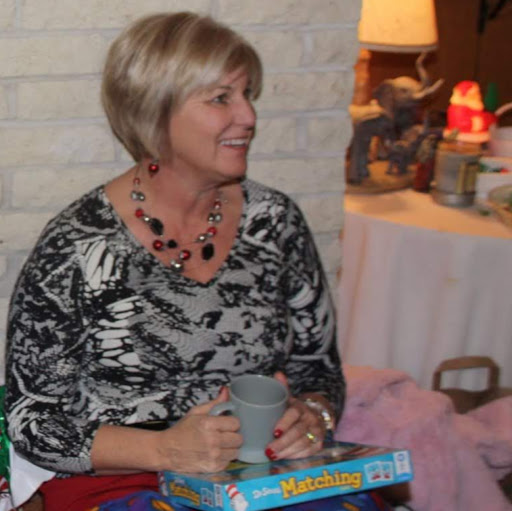Jennifer Yoder Photo 33