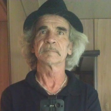 Donald Gardiner Photo 11