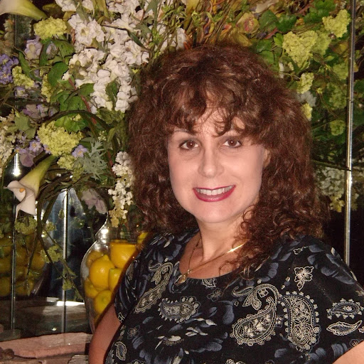 Tracy Thomas Photo 48